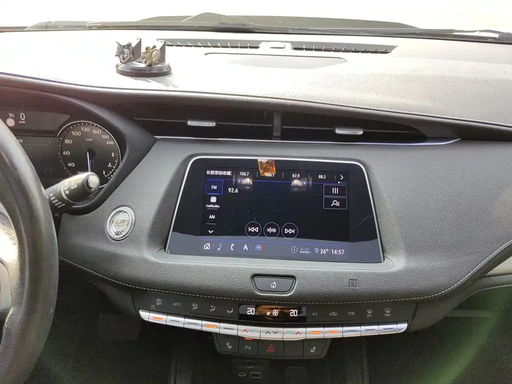 Cadillac XT4 — миниатюра 21