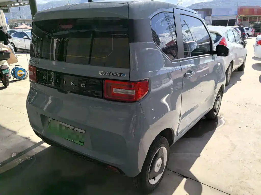 Wuling MINIEV — миниатюра 6