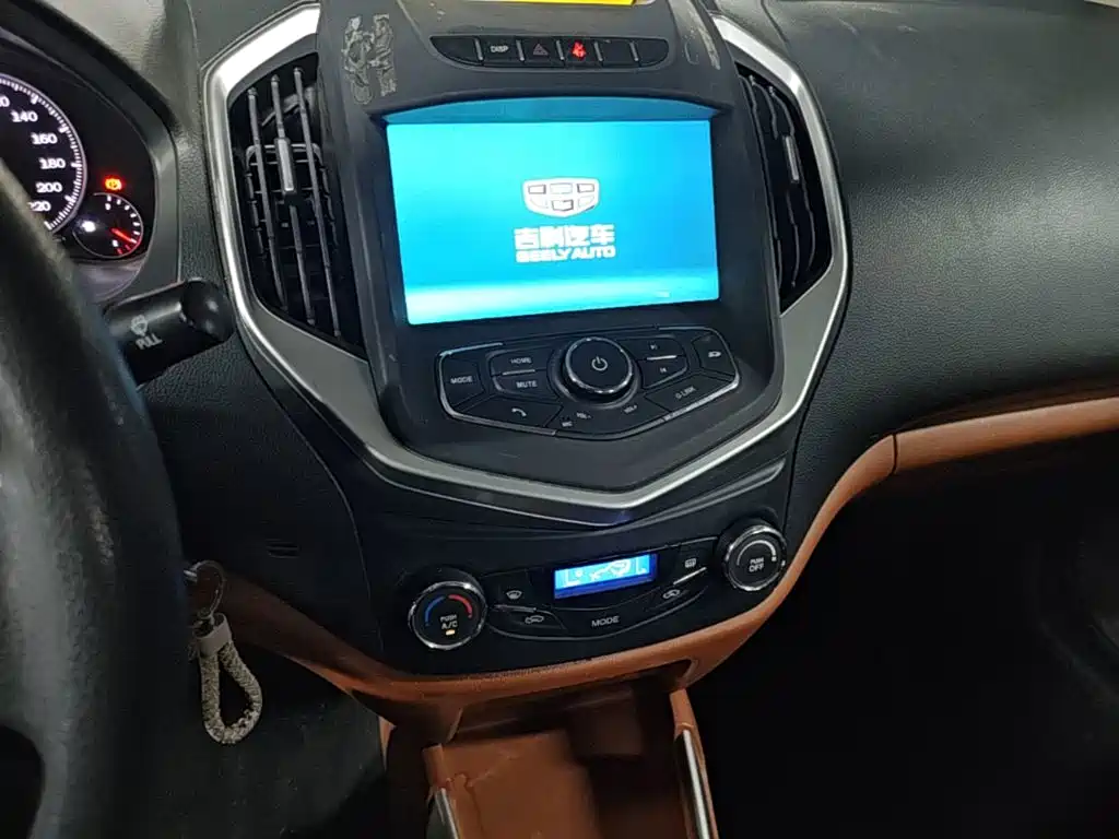 Geely King Kong — миниатюра 13