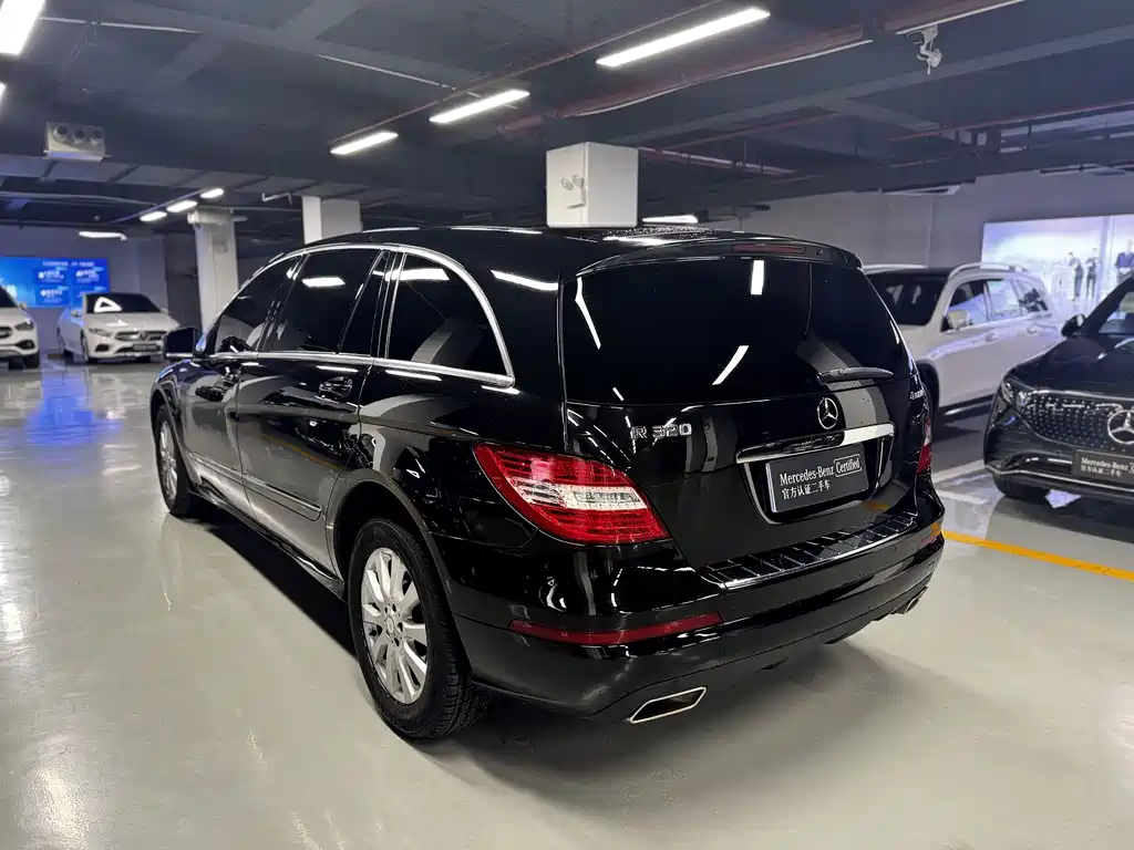 Mercedes-Benz R 2017 R 320 4MATIC