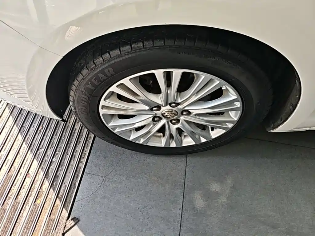 Buick Excelle — миниатюра 23