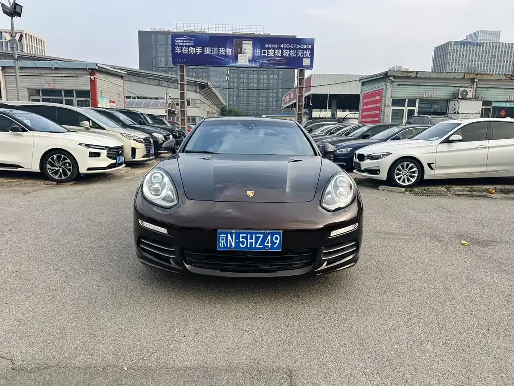 Porsche Panamera 2014 Panamera 4 3.0T
