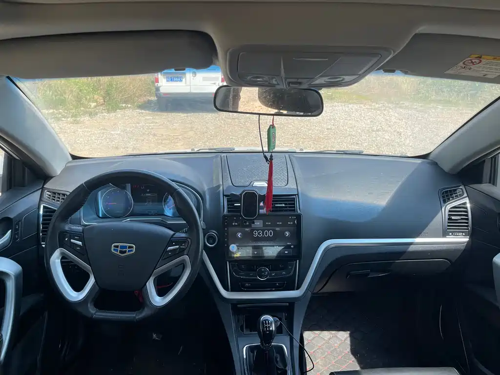 Geely Emgrand — миниатюра 16