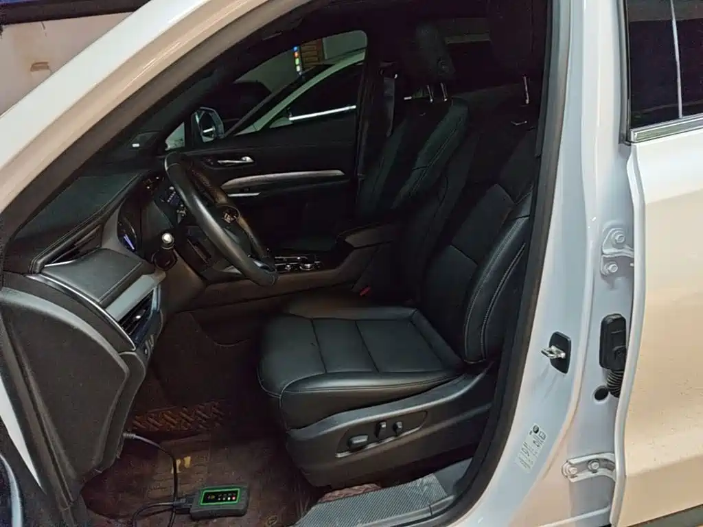 Cadillac XT4 — миниатюра 15