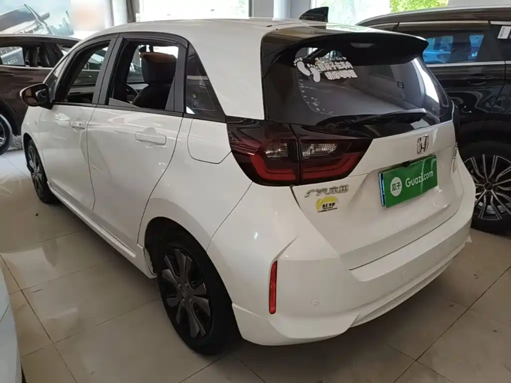 Honda Fit — миниатюра 5
