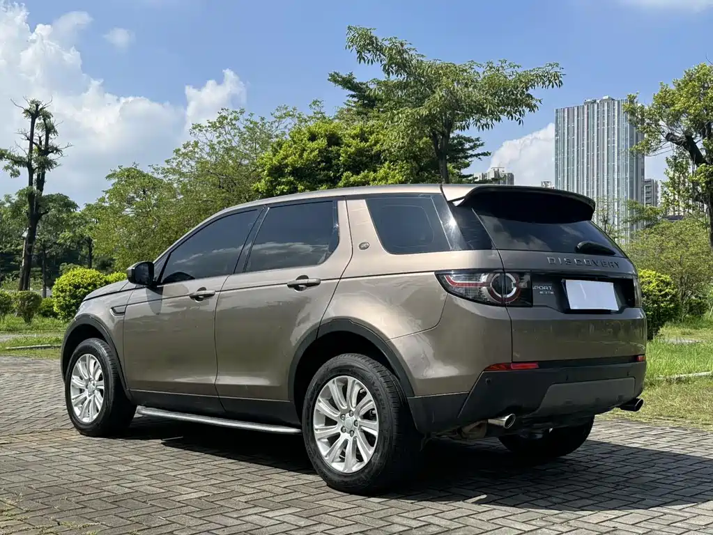 Land Rover Discovery Sport — миниатюра 11