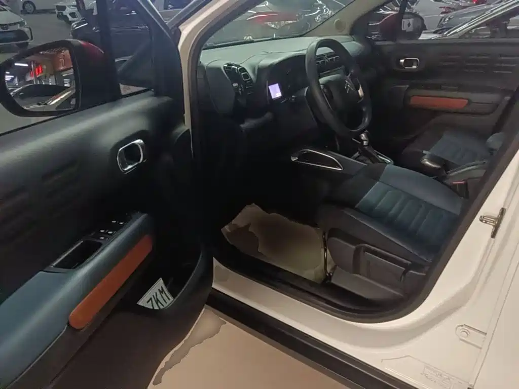 Citroen C4 Aircross — миниатюра 16