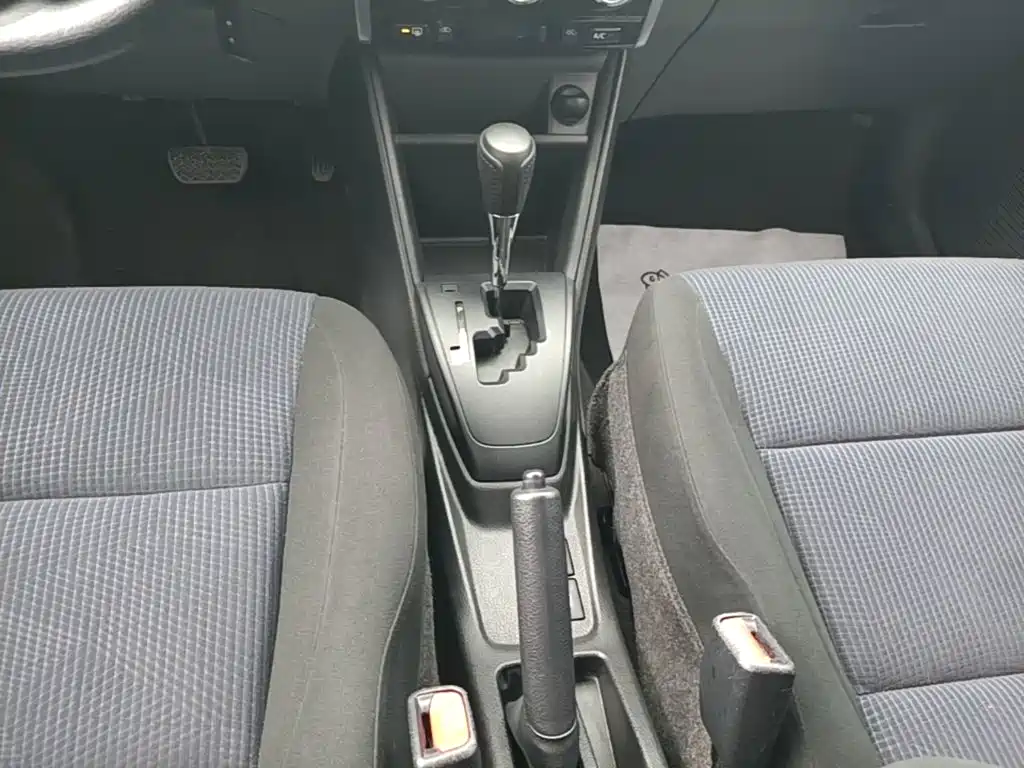 Toyota Yaris L — миниатюра 14
