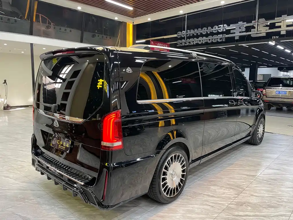Mercedes-Benz V-Class V 2018 V 260 L Luxury Long Wheelbase VI