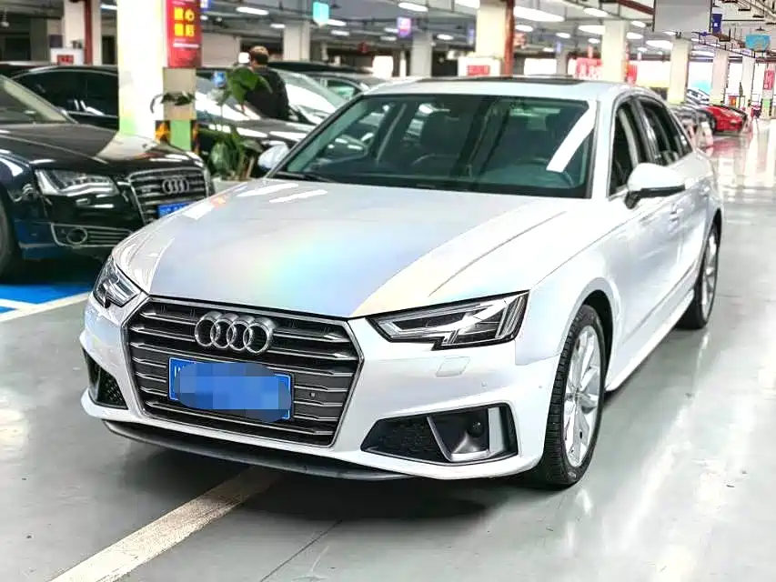 Audi A4L 2019