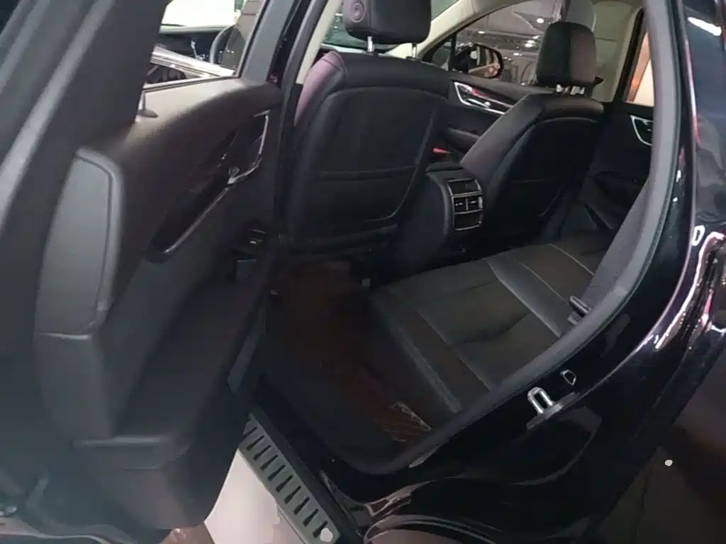 Cadillac XT5 — миниатюра 17