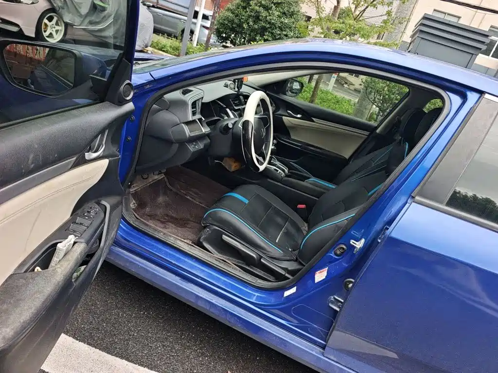 Honda Civic — миниатюра 14