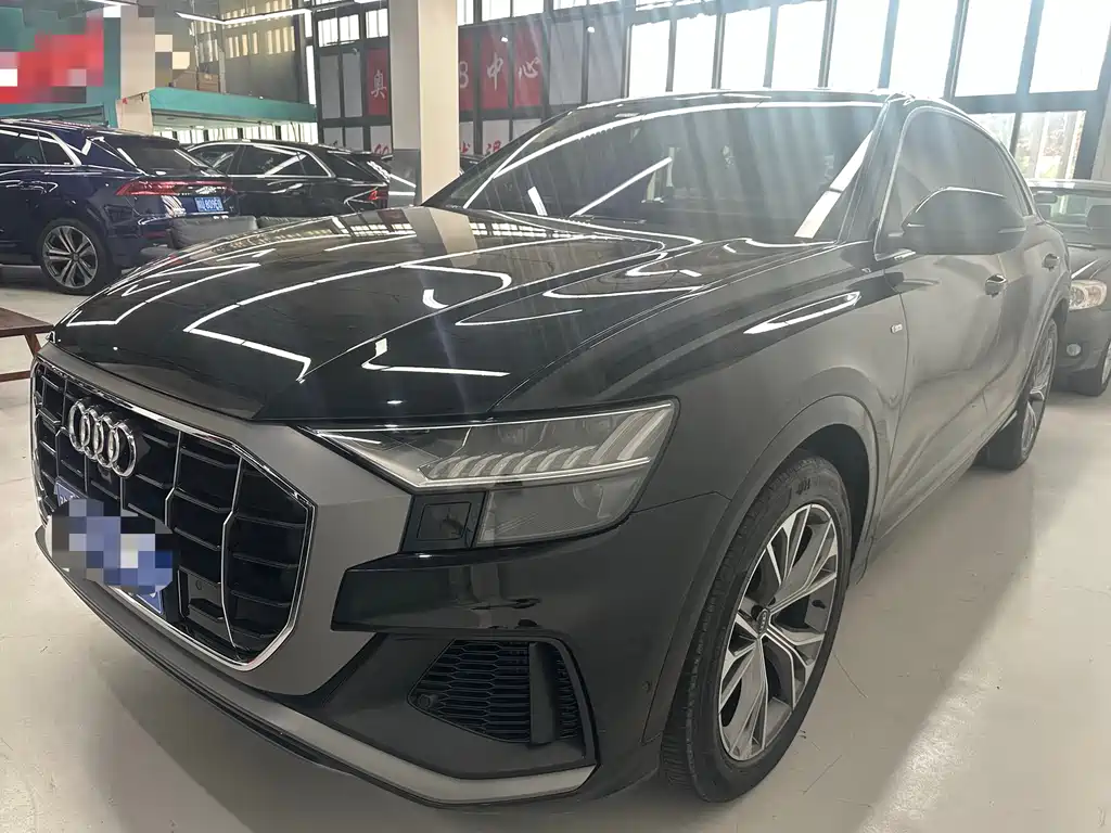 Audi Q8 2022