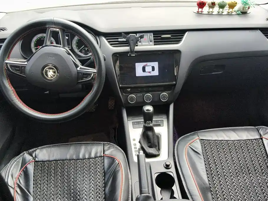 Skoda Octavia — миниатюра 12