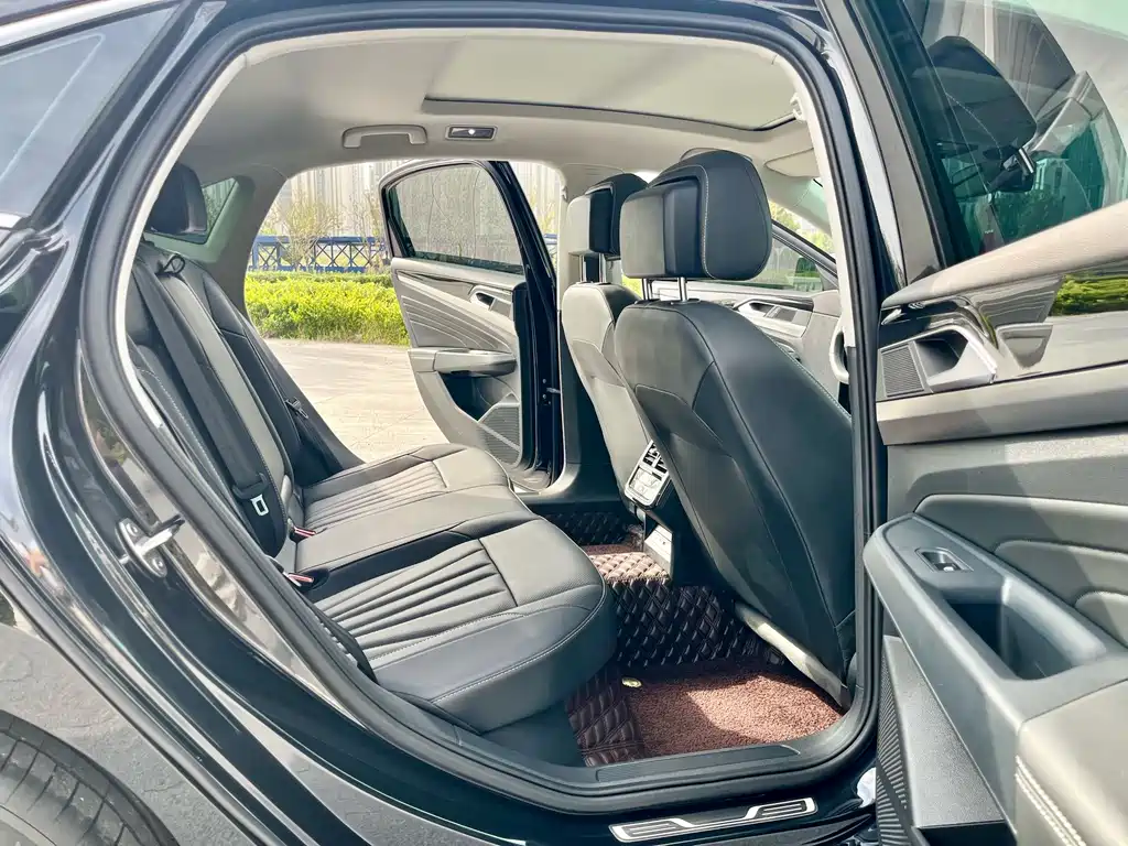 Volkswagen Passat — миниатюра 17