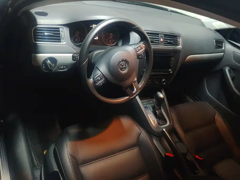 Volkswagen Sagitar — миниатюра 12