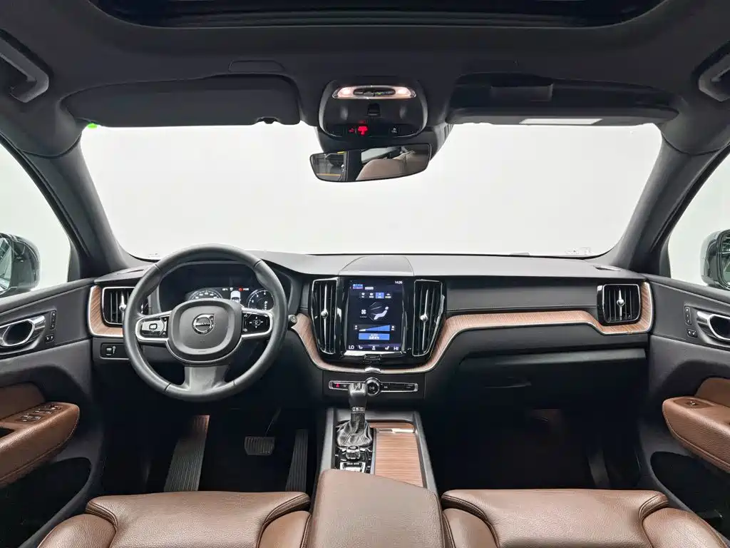 Volvo XC60 — миниатюра 22