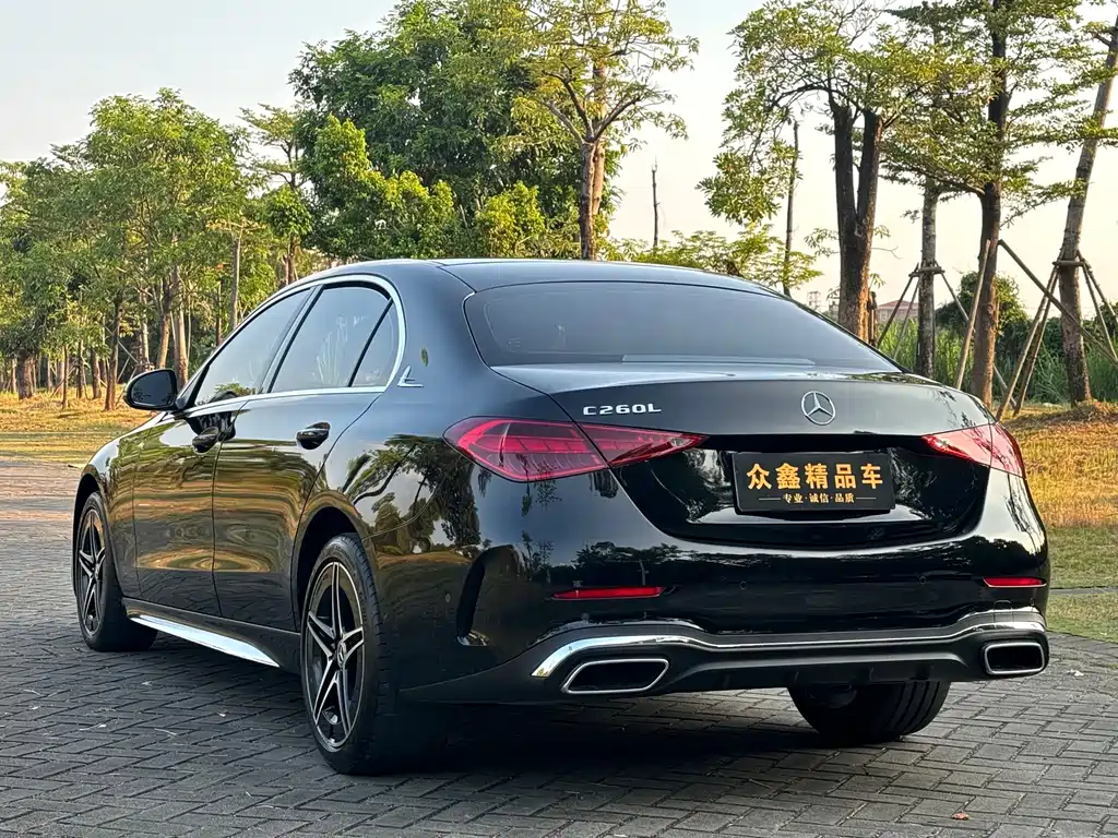 Mercedes-Benz C-Class — миниатюра 14