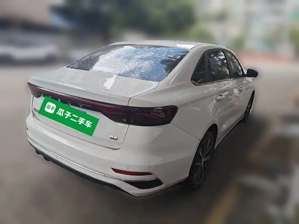 Geely Emgrand — миниатюра 6