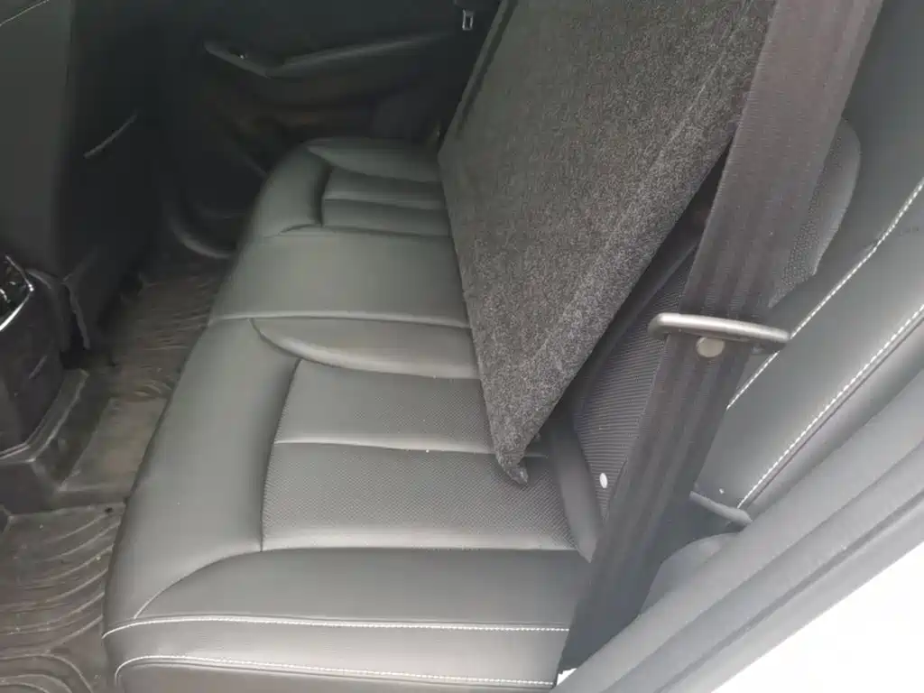 Roewe RX5 New Energy — миниатюра 17