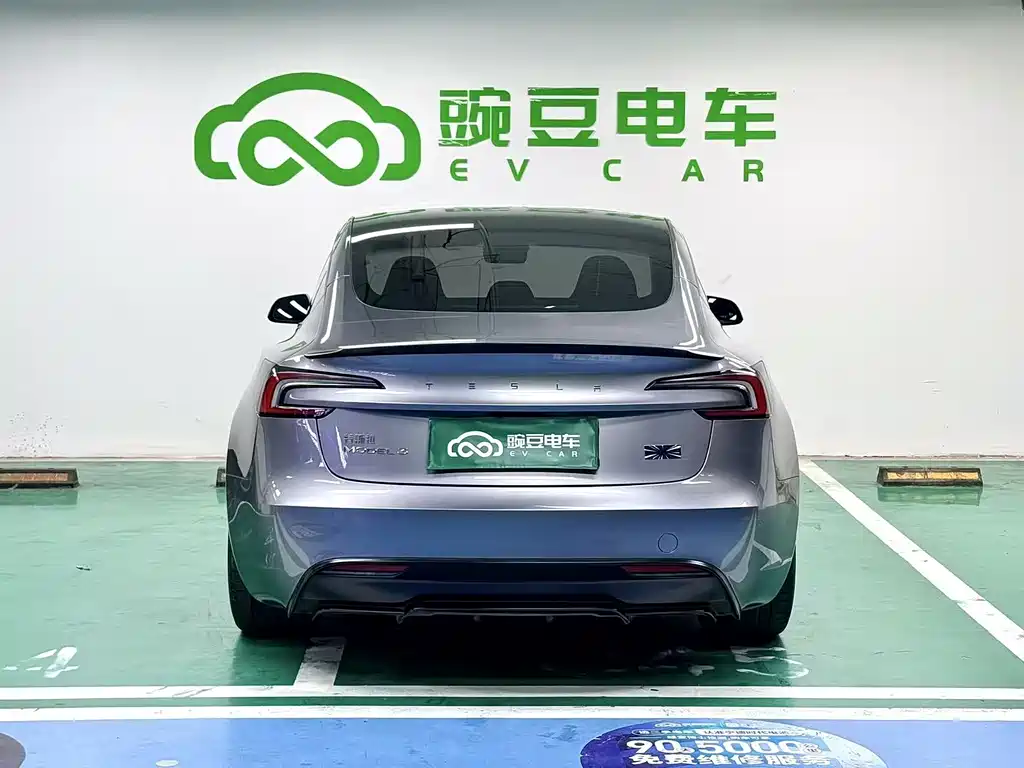 Tesla Model 3 — миниатюра 17