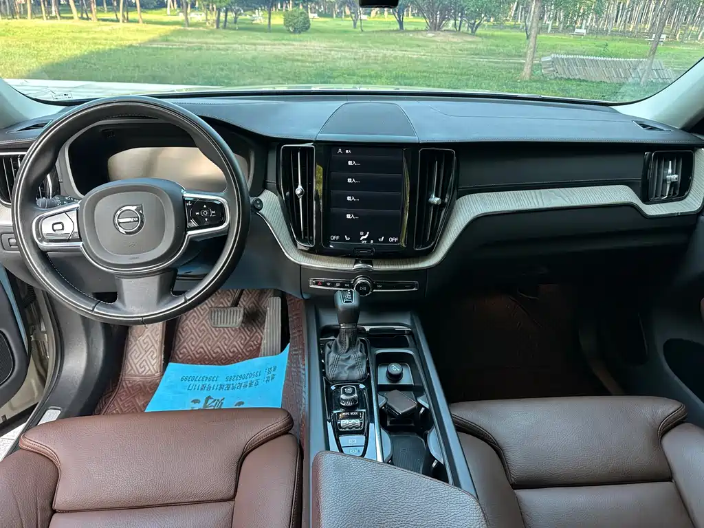 Volvo XC60 — миниатюра 9