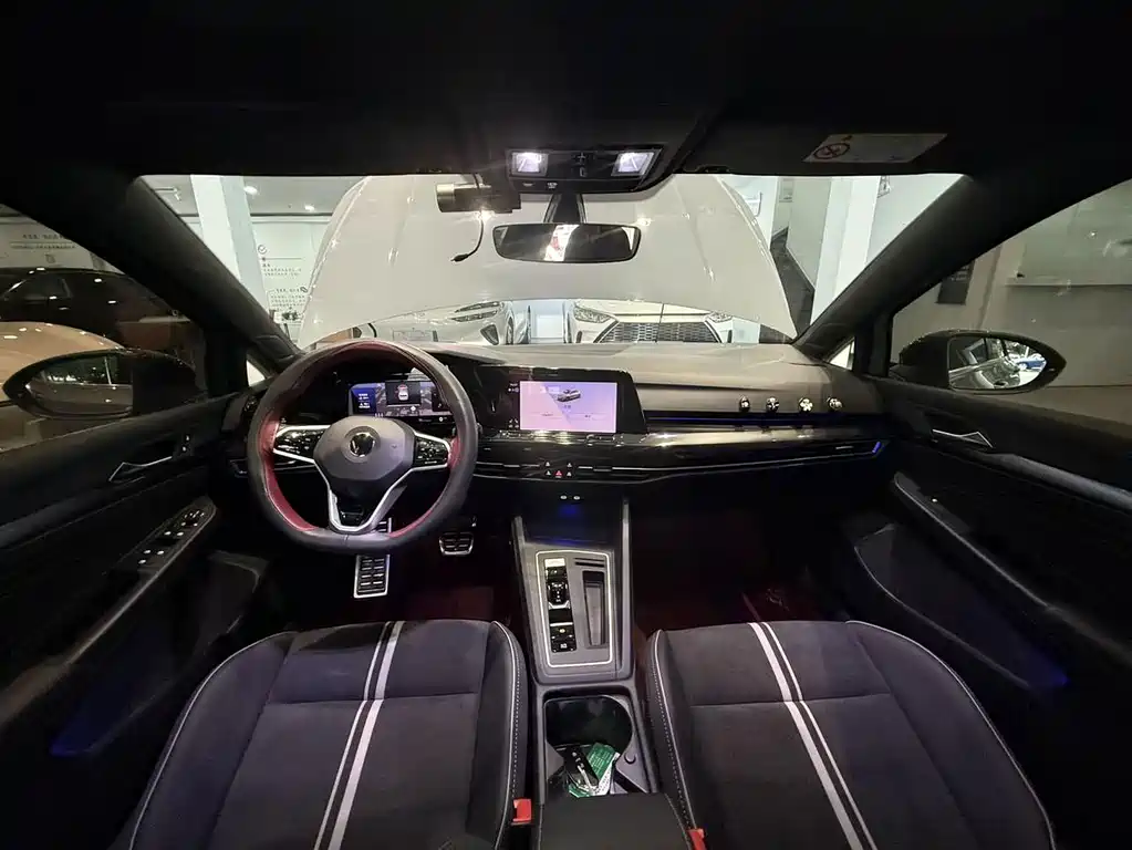 Volkswagen Golf — миниатюра 16