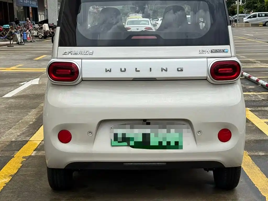 Wuling MINIEV — миниатюра 3