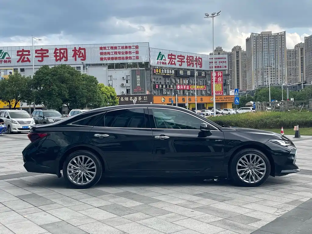 Toyota Avalon — миниатюра 5