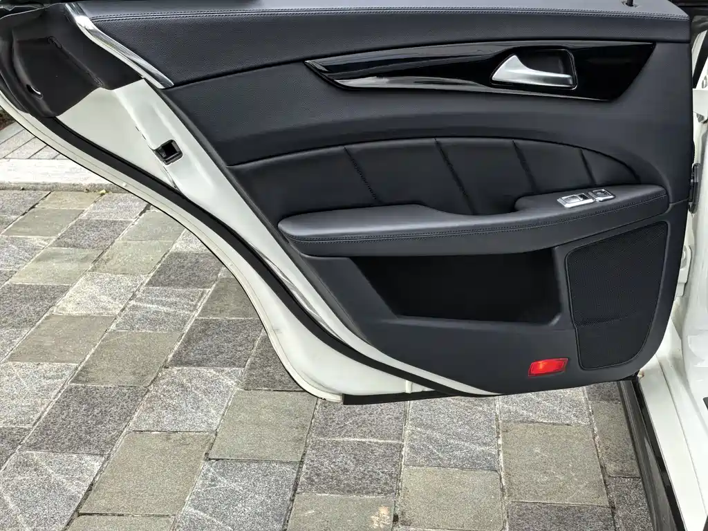 Mercedes-Benz CLS A MG 2015 AMG CLS 63 4MATIC