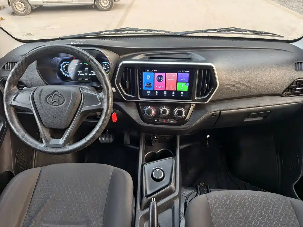 CHANGAN CHANGAN RUIXING EM80