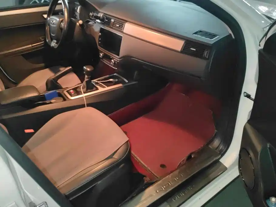 Qoros Qoros 3 — миниатюра 8