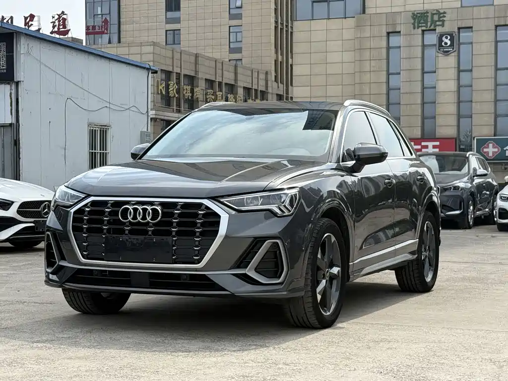 Audi Q3 2022 35 TFSI Fashion Dynamic Type