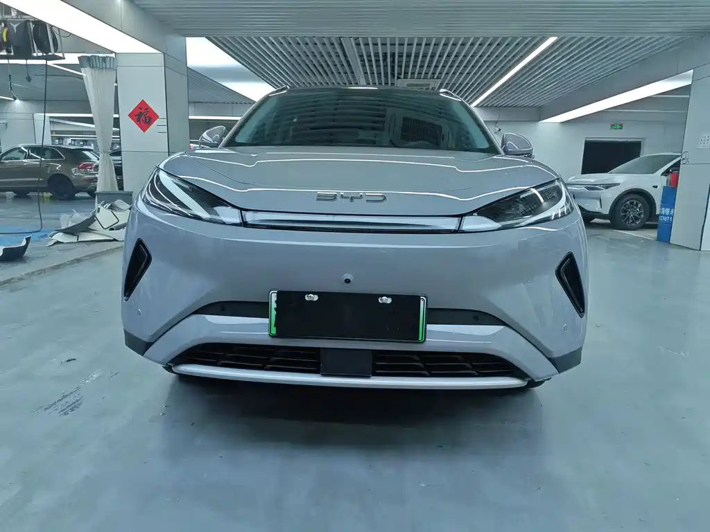 BYD Sealion 05 EV — миниатюра 2