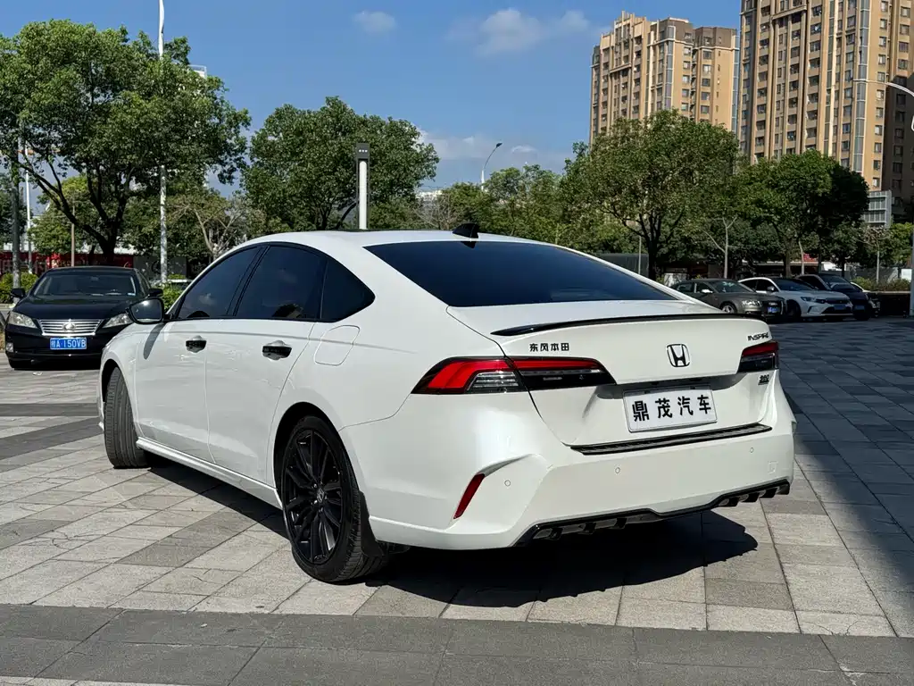 Honda Inspire — миниатюра 6