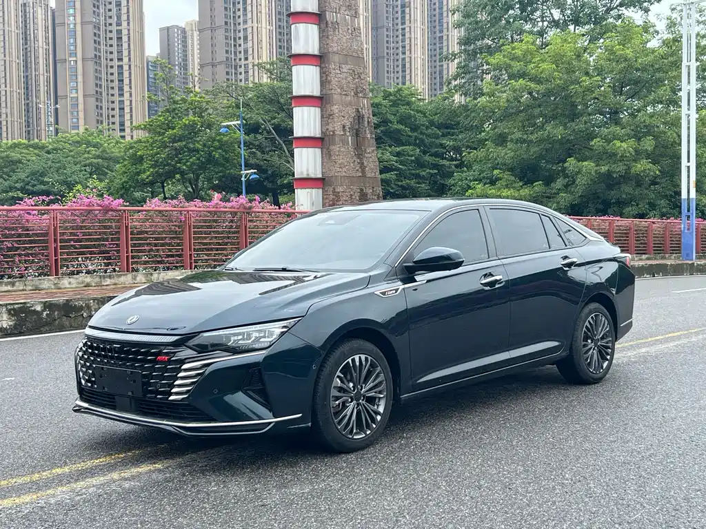 DONGFENG YI HYUN MAX