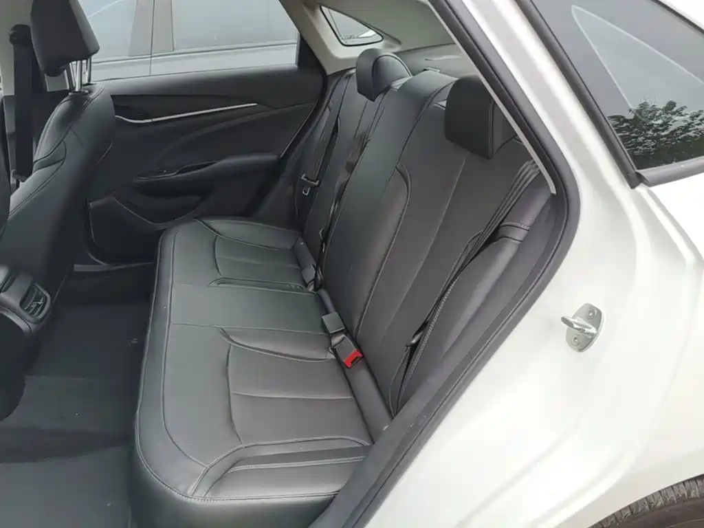 Buick Excelle — миниатюра 17