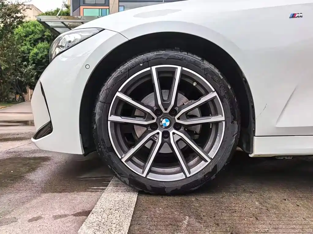 BMW 3 Series — миниатюра 14