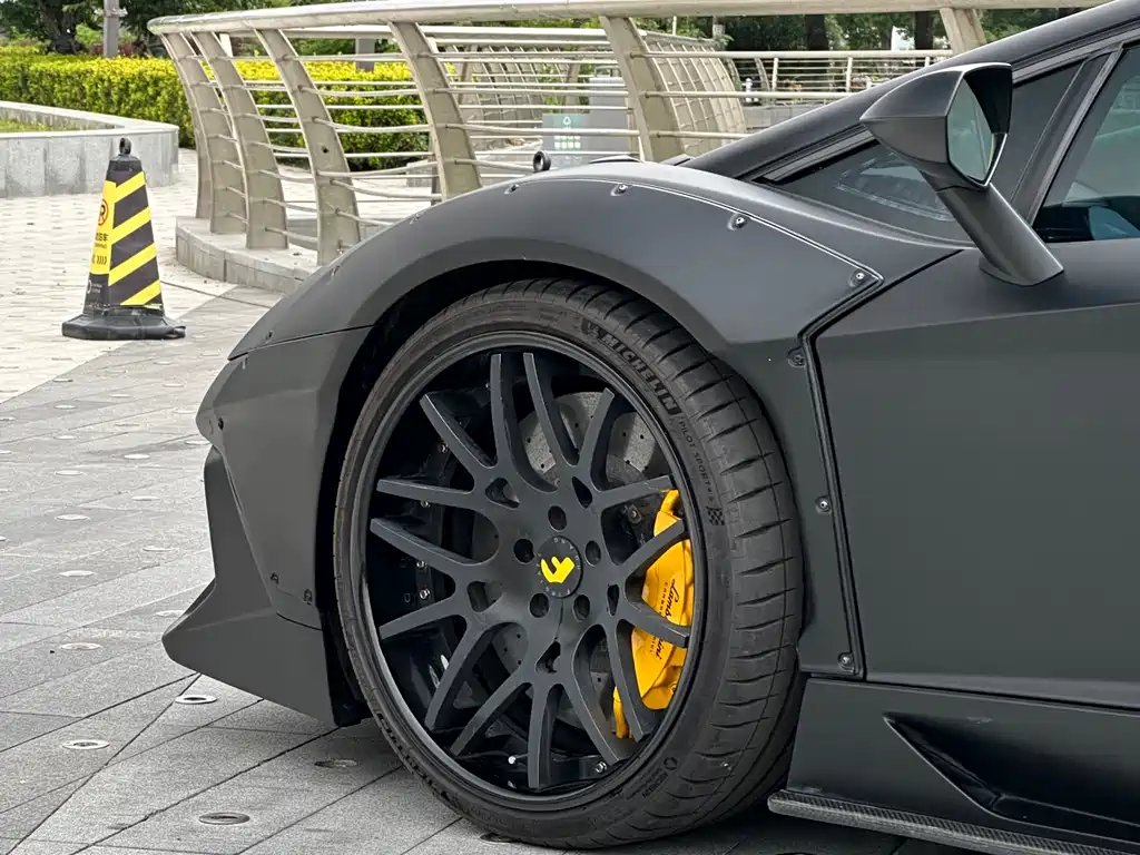 Lamborghini Aventador 2011 LP 700-4