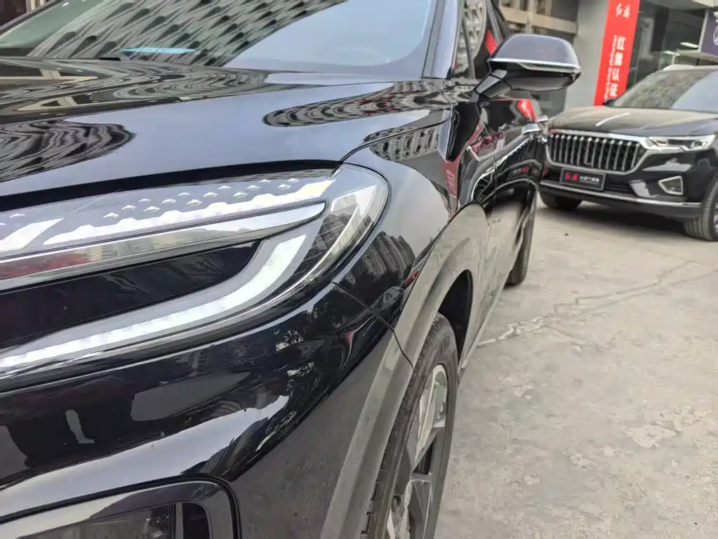 Hongqi HS3 PHEV 2025 117km