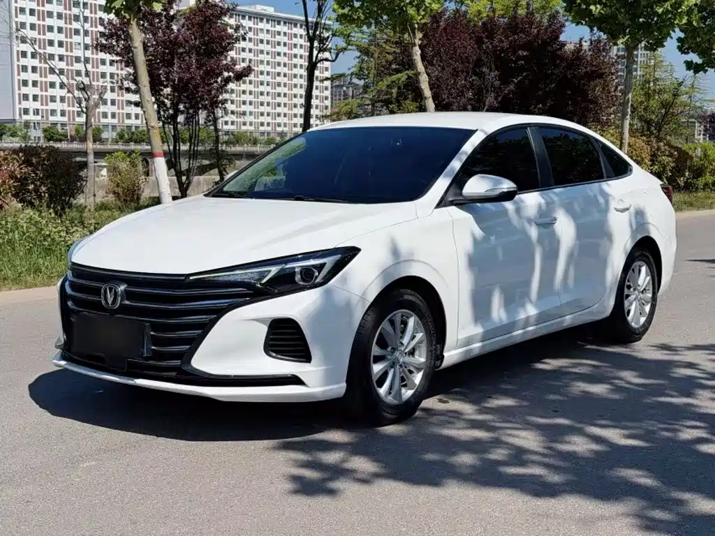 Changan Eado — миниатюра 2
