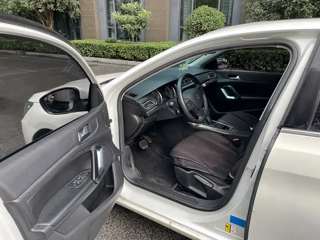Peugeot 408 — миниатюра 8
