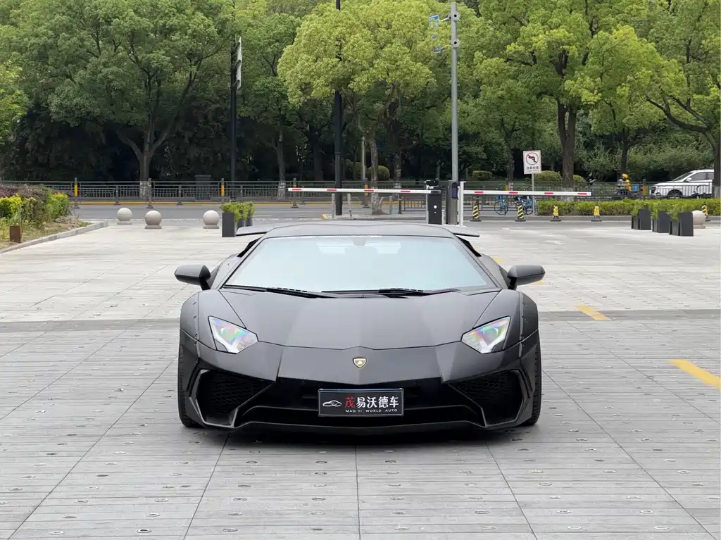 Lamborghini Aventador 2011 LP 700-4