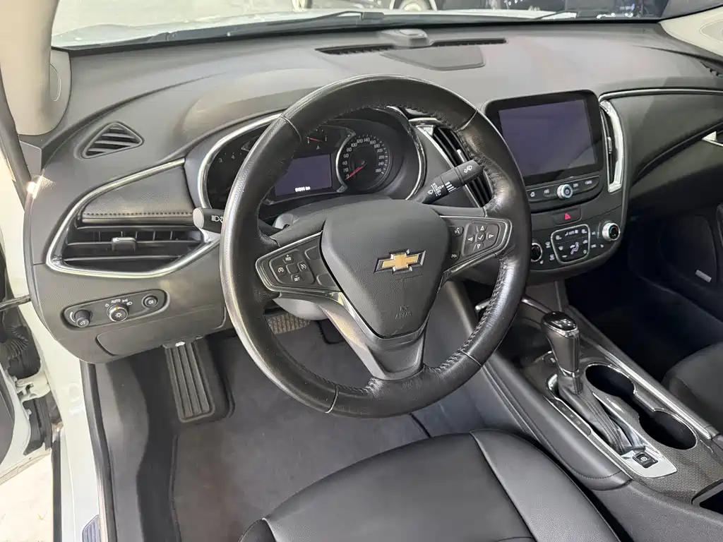 Chevrolet Malibu XL — миниатюра 11