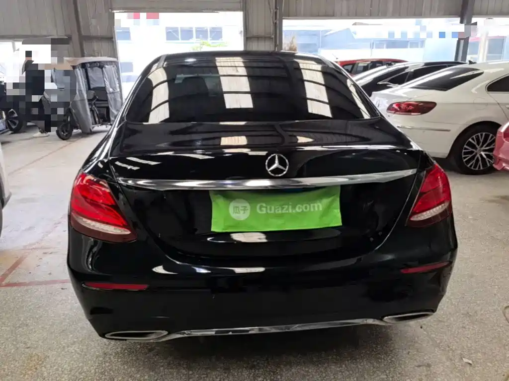 Mercedes-Benz E-Class — миниатюра 6