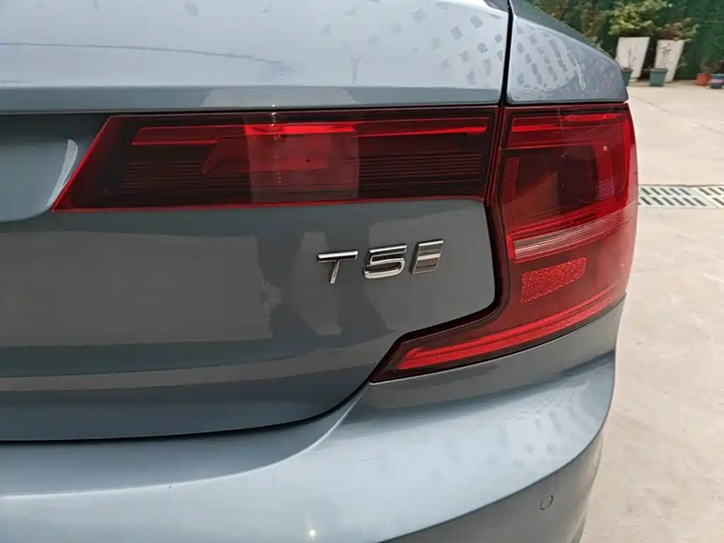 Volvo S90 — миниатюра 8