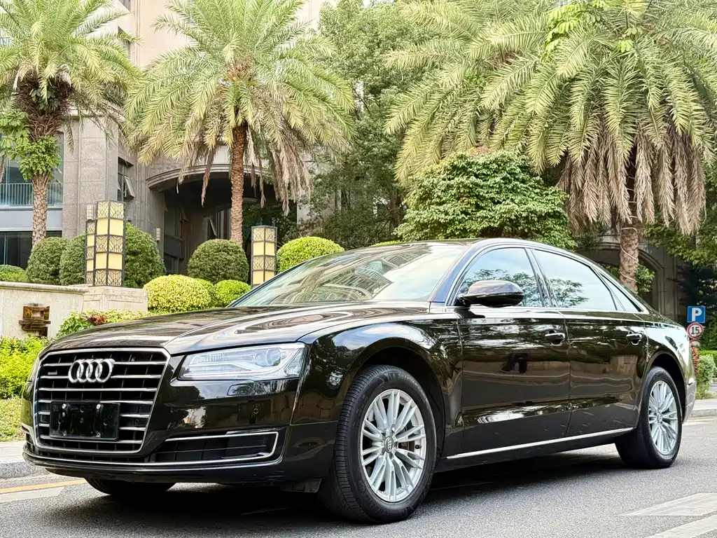 Audi A8 2014