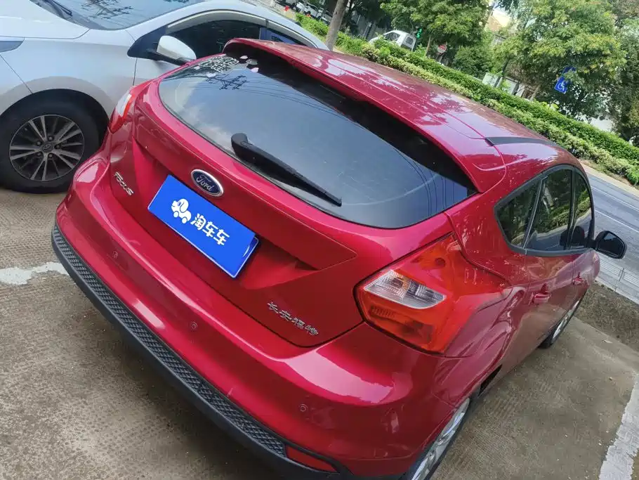 Ford Focus — миниатюра 3