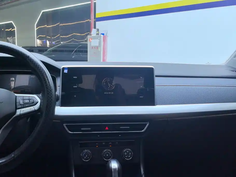 Volkswagen Lavida — миниатюра 13