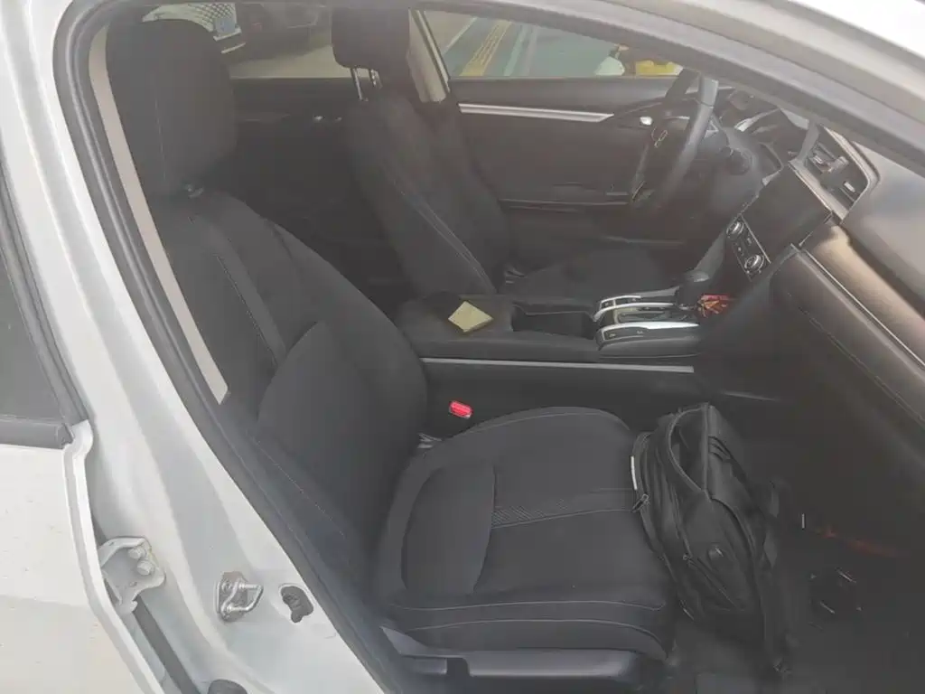 Honda Civic — миниатюра 25